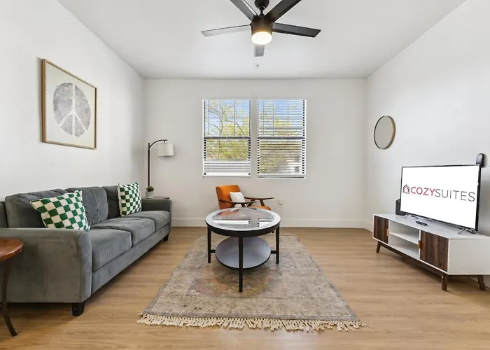 Cozysuites By The Stadium With Pool 26 Apartment *