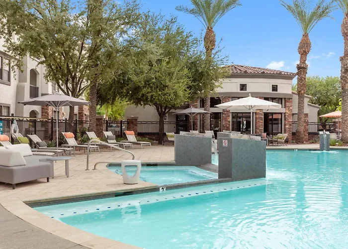 Apartment Cozysuites By The Stadium With Pool 26